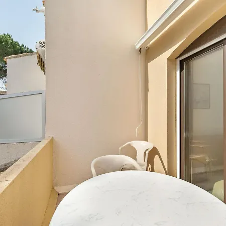 1 Bedroom Apartment For 4 Διαμέρισμα